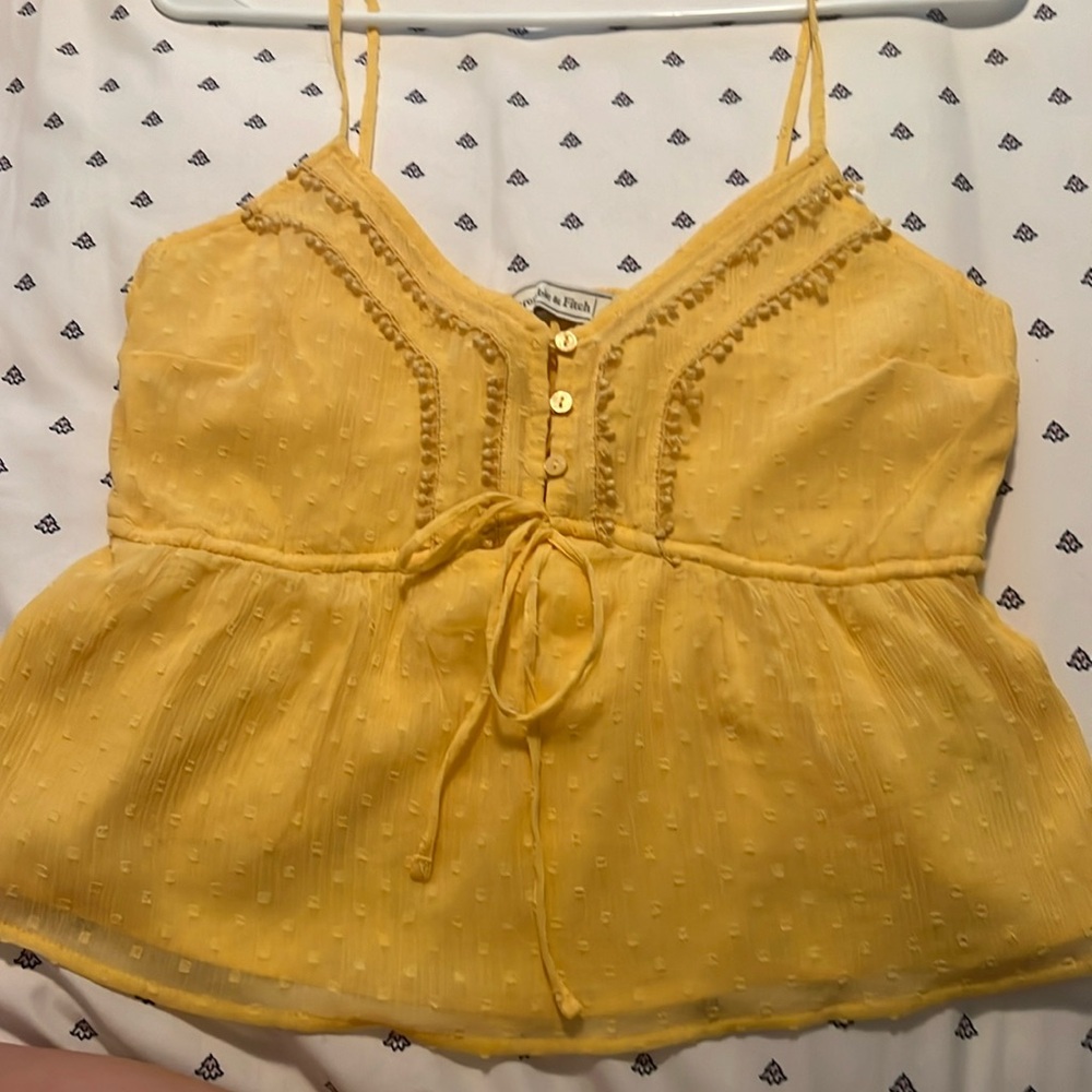Abercrombie and fitch yellow blouse size small